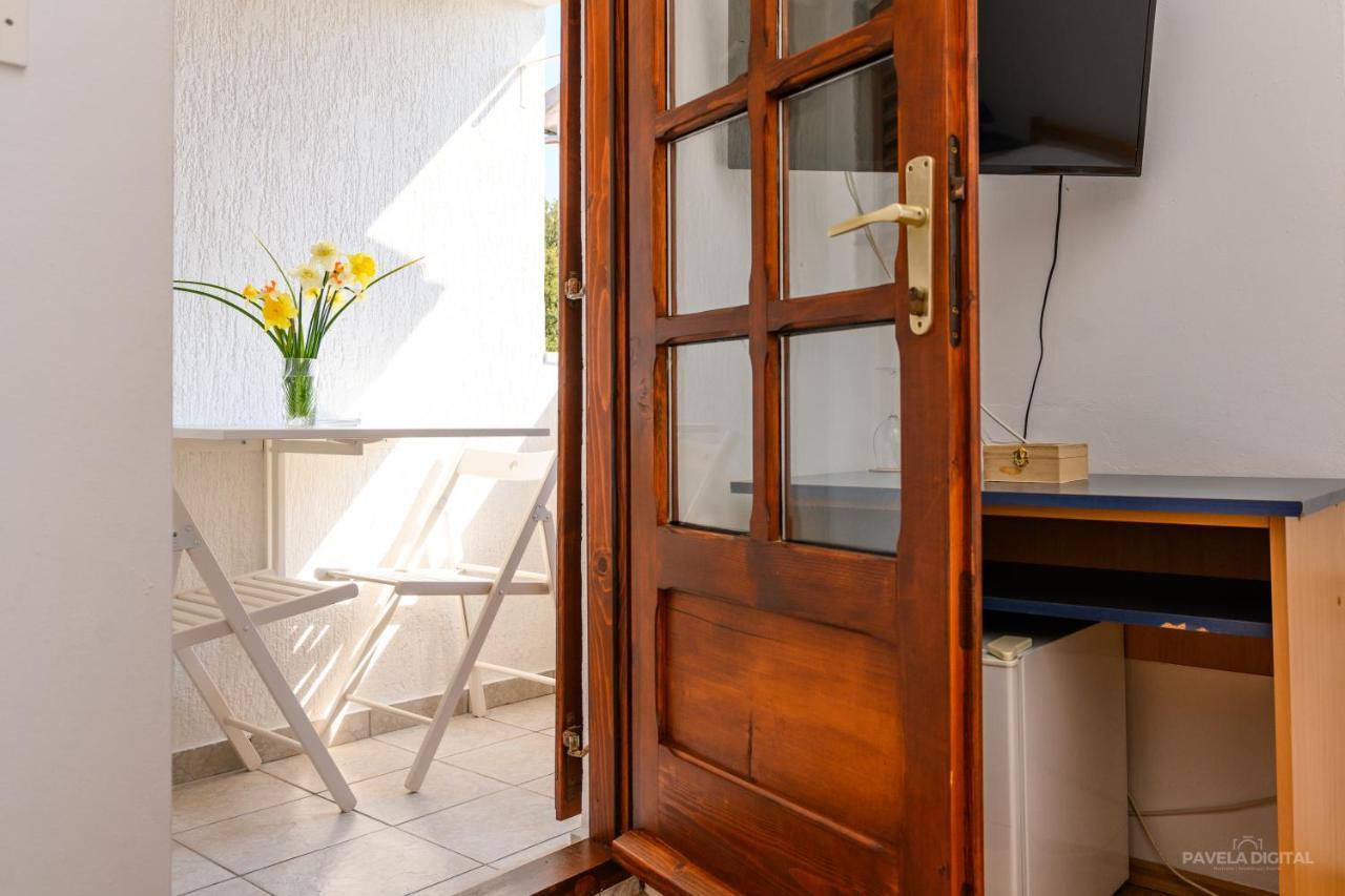 Sobe I Apartman Mareta Miholascica Exteriér fotografie