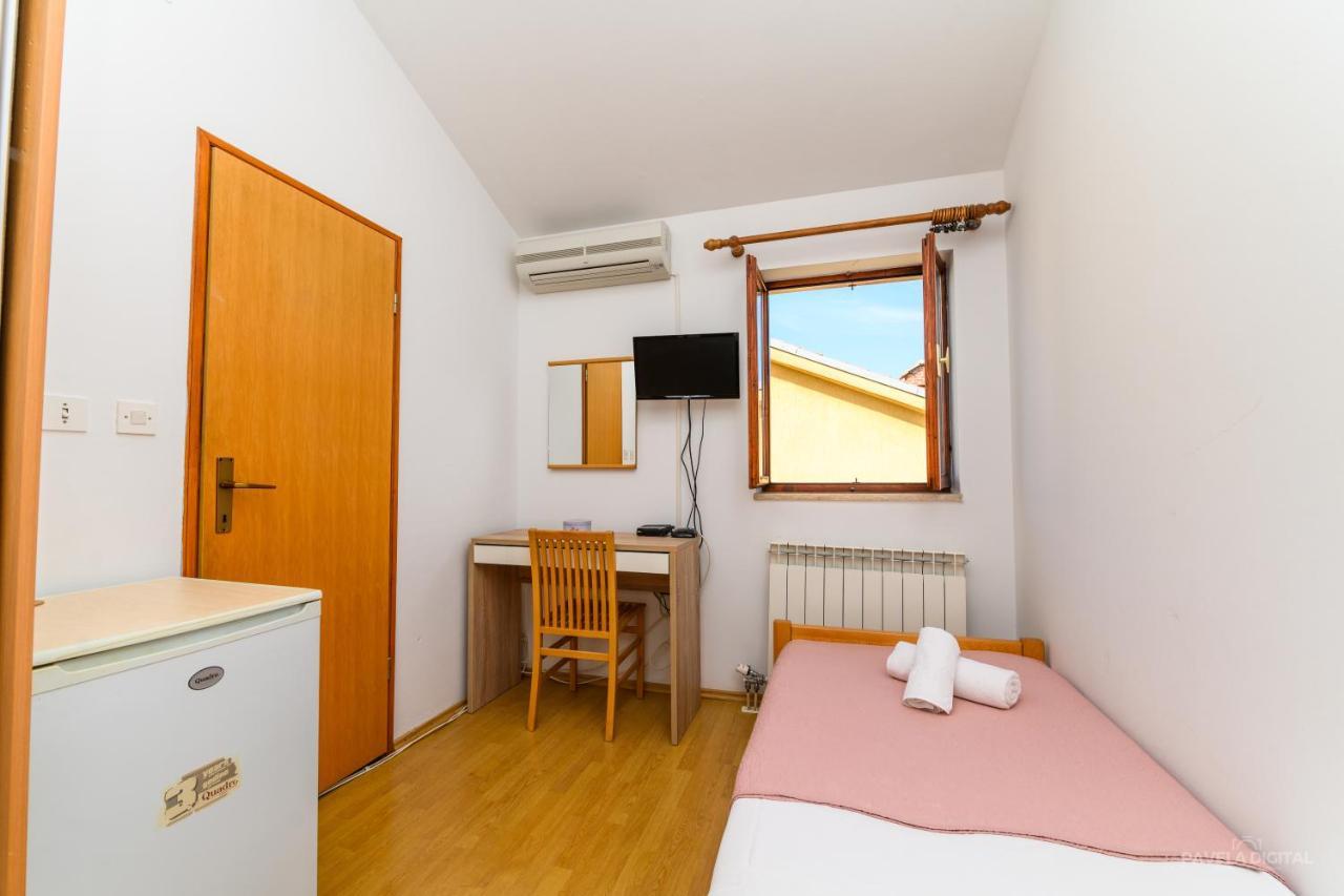 Sobe I Apartman Mareta Miholascica Exteriér fotografie