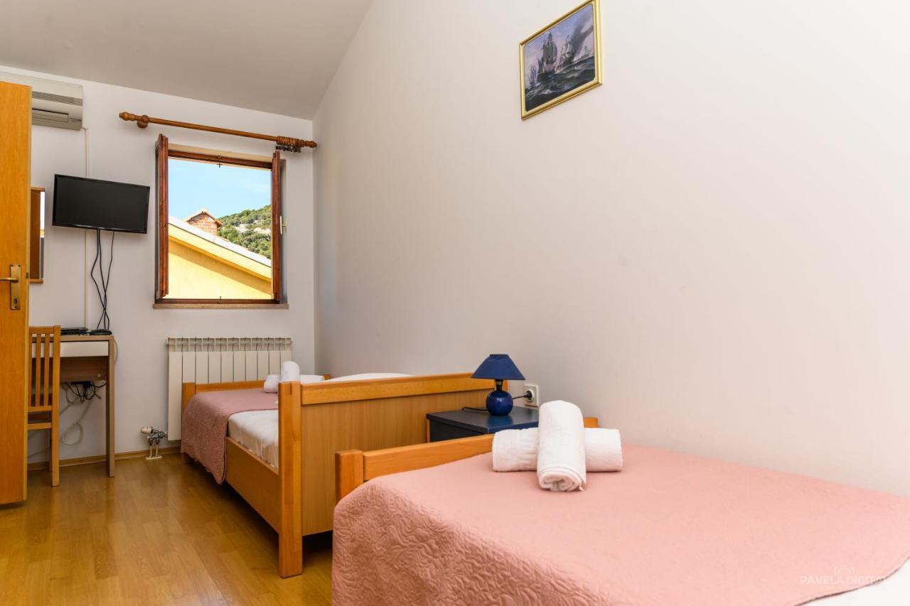 Sobe I Apartman Mareta Miholascica Exteriér fotografie