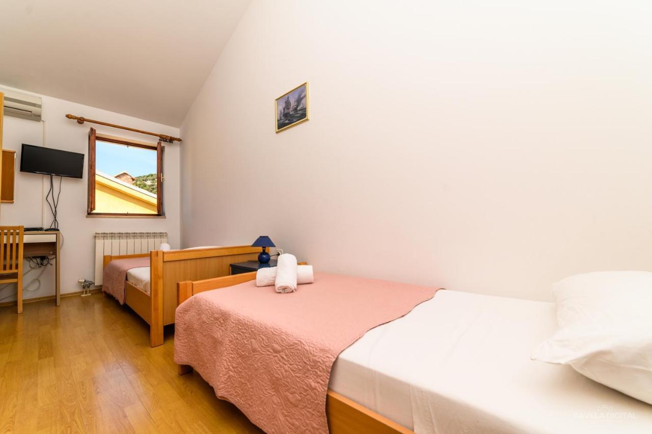 Sobe I Apartman Mareta Miholascica Exteriér fotografie